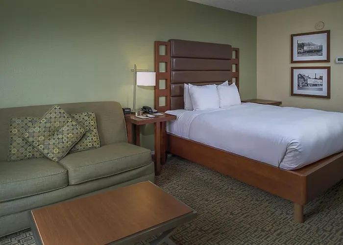 Doubletree By Hilton Collinsville/st.louis